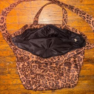 Leopard Print Zippered Tote Bag Fully Lined Great Quality